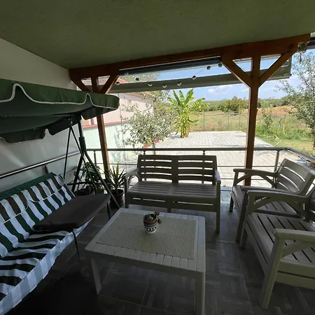 The Little House Chalet